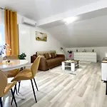 Apartment Elegance *