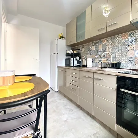 Elegance براشوف